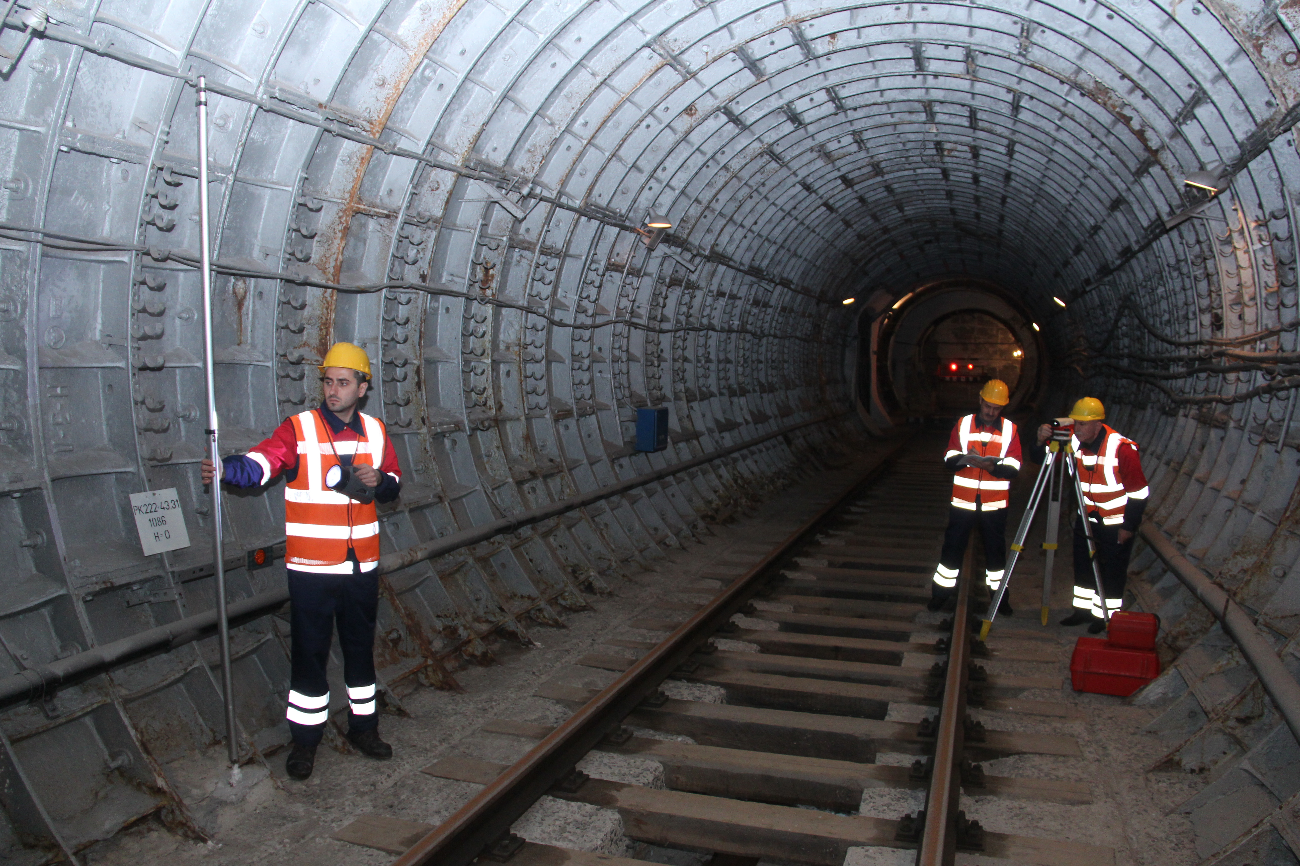 Mövcud tunel və stansiya infrastrukturunun mühafizəsi ən vacib vəzifələrdəndir