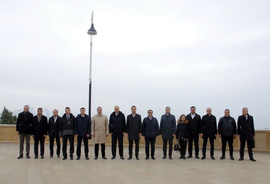 İstanbul metrosu və “Aselsan” şirkətinin rəhbər heyətləri Bakı metropolitenində işgüzar...