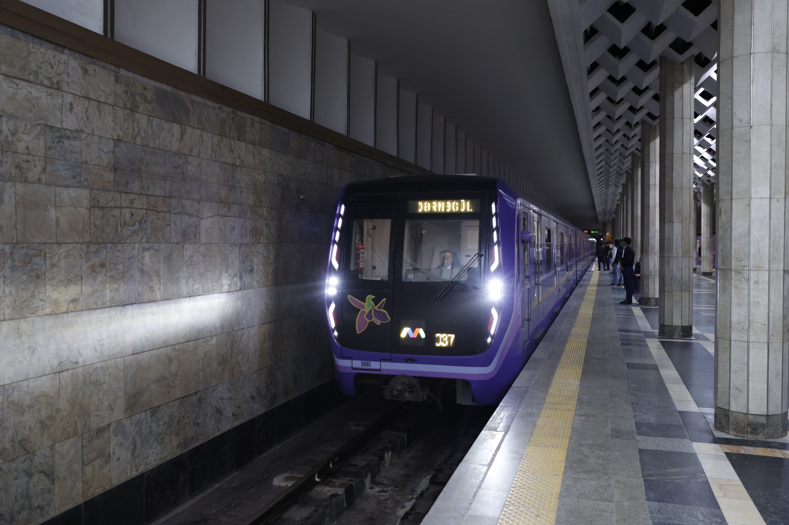 Bakı metropoliteninin “Ulduz–Nərimanov” mənzilində aralıq kabelində baş vermiş qısaqapa...