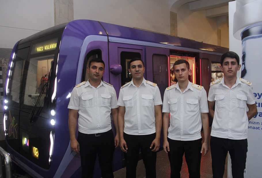 Bakı metropoliteninin təşkil etdiyi qatar maşinisti kurslarını müvəffəqiyyətlə bitirmiş...