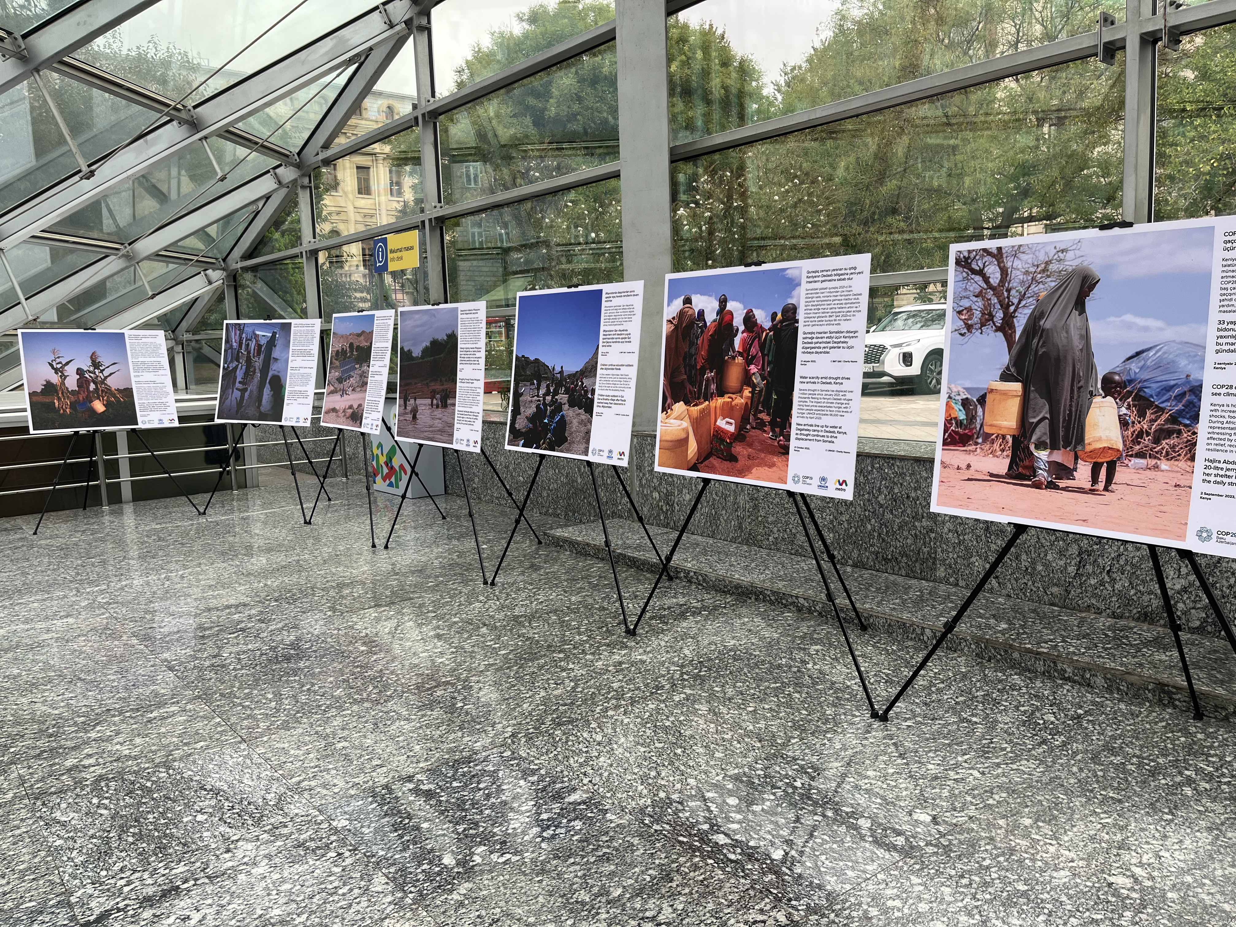 “İçərişəhər” stansiyasında COP29-a dəstək məqsədi ilə sərgi açılıb