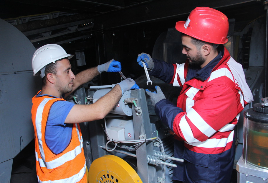 Müasir standartların tətbiqi ilə bağlı işlər eskalator, travolator və lift təsərrüfatın...