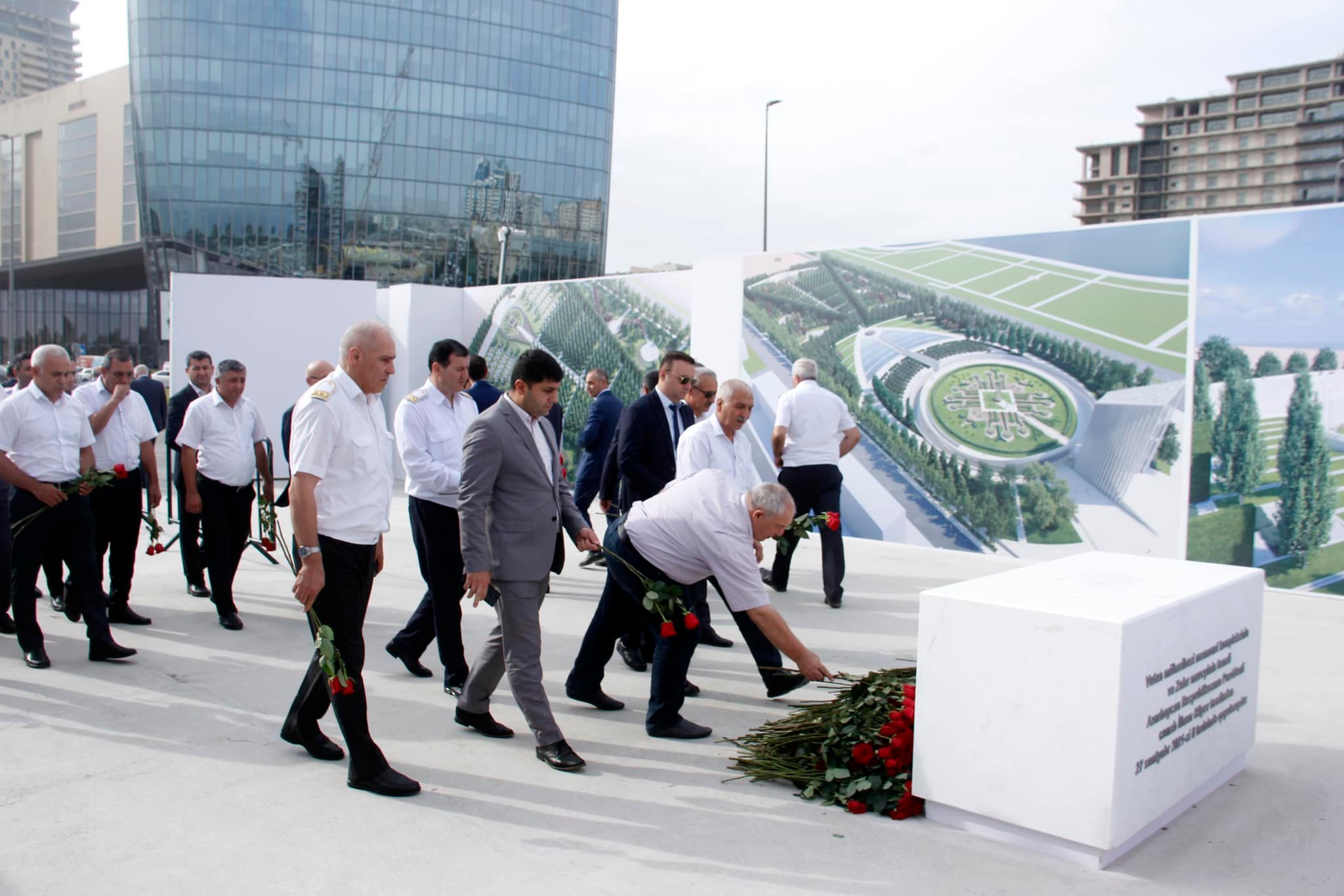 Anım Günü ilə əlaqədar “Bakı Metropoliteni” QSC-nin rəhbərliyi və kollektivin nümayəndə...