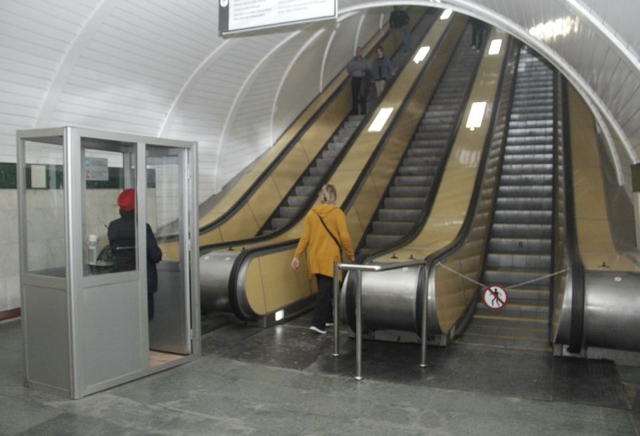 “28 May” stansiyasında eskalator əsaslı təmirdən sonra istifadəyə verilib
